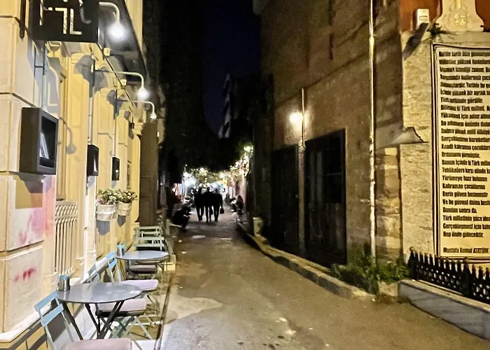 Port Galata Апарт-отель 3*